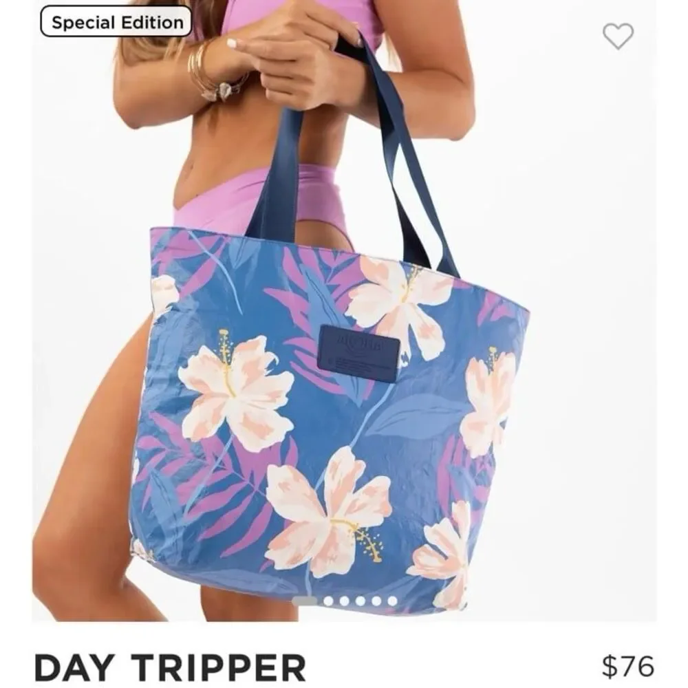 Aloha Collection Day Tripper Tote Bag Adrift Serene Hibiscus Floral Print Blue